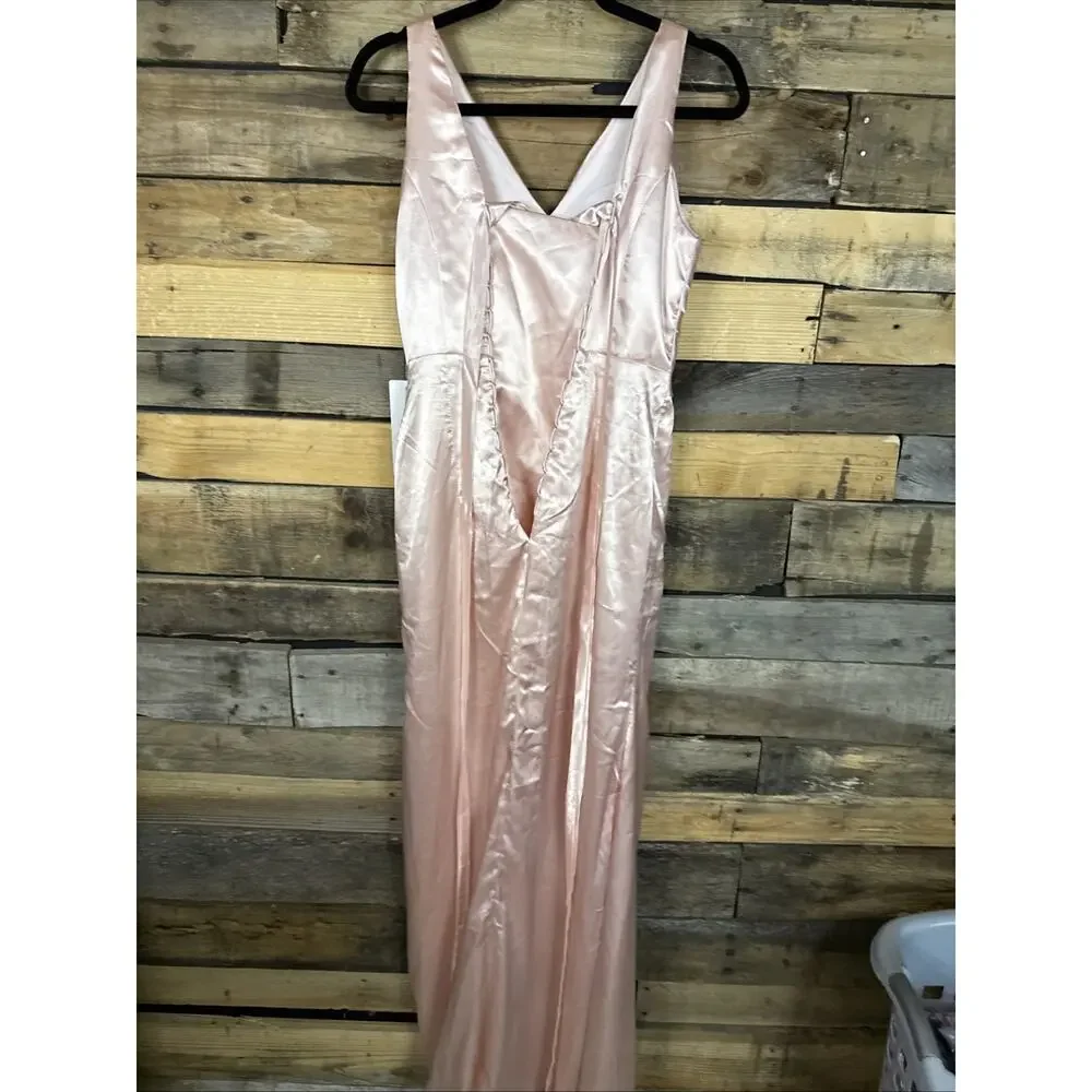 Light Pink Blush Formal Satin Dress Medium(? See Desc) - Picture 3 of 5